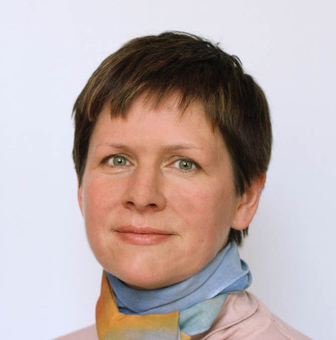 Dr. Natalia Bobrova